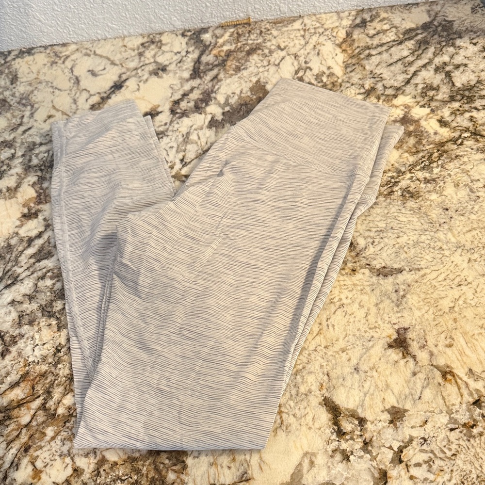 Gray Lululemon  Leggings size 6